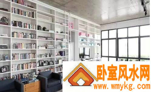 书房桌椅摆放应注意哪些风水事项