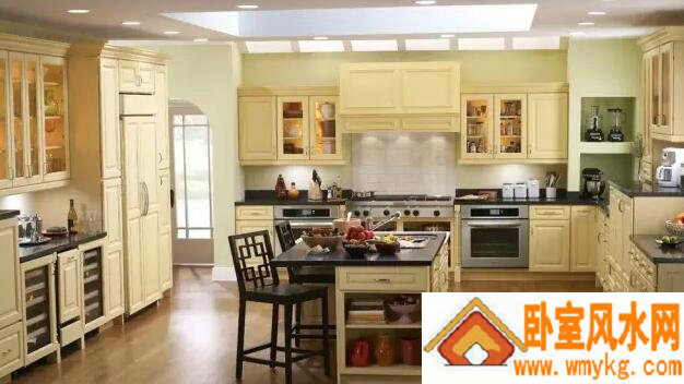 摩羯男与水瓶女配比,摩羯座的男生和水瓶座的女 摩羯男与水瓶女配比,摩羯座的男生和水瓶座的女