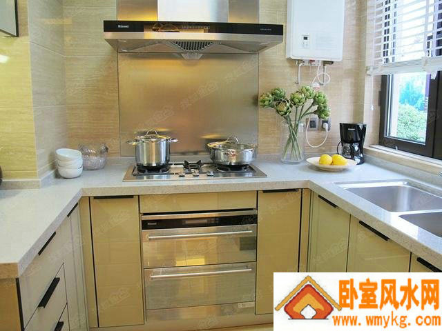 ��ţ�к����Ů��һ�������