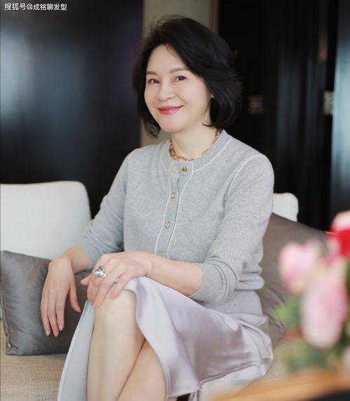 女人梦见狗追自己拼命的逃跑 女人梦见狗追自己拼命的逃跑