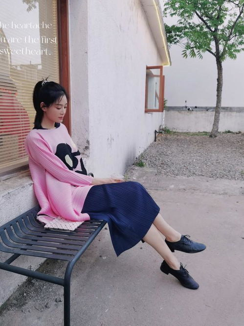 有房有桃花的手相女 有房有桃花的手相女