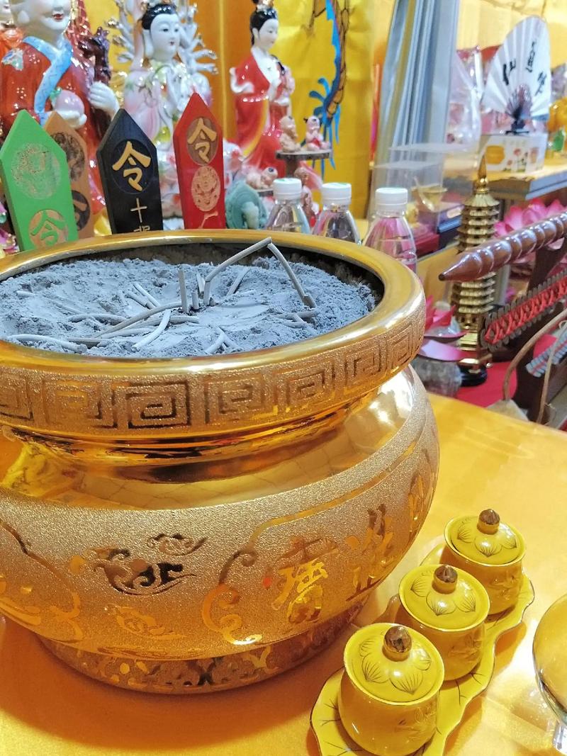 18ФǷӰФʻѡ(18Фʻ᲻ܵӰ)