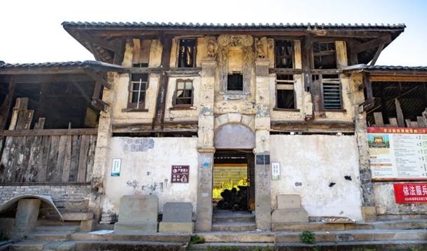 阴宅右边五十米风水 阴宅右边五十米风水