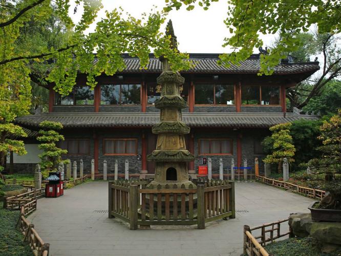 床背门风水化解 床背门风水化解