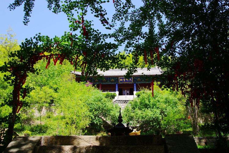 家居风水挂钟位置 客厅挂钟招财摆放 家居风水挂钟位置 客厅挂钟招财摆放