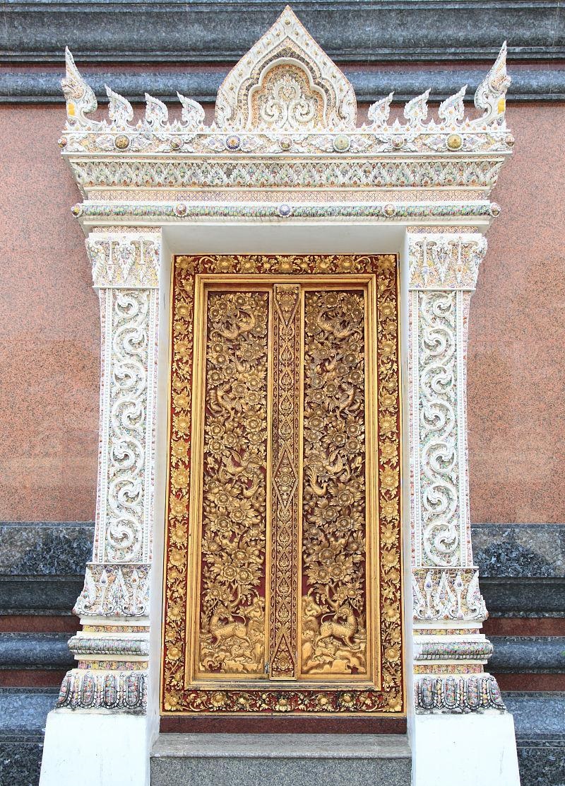 属鸡的今天财运方位在哪边 属鸡的今天财运方位在哪边