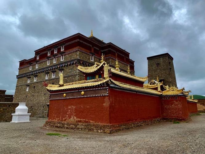 新房子入住需要注意什么 新房子入住需要注意什么