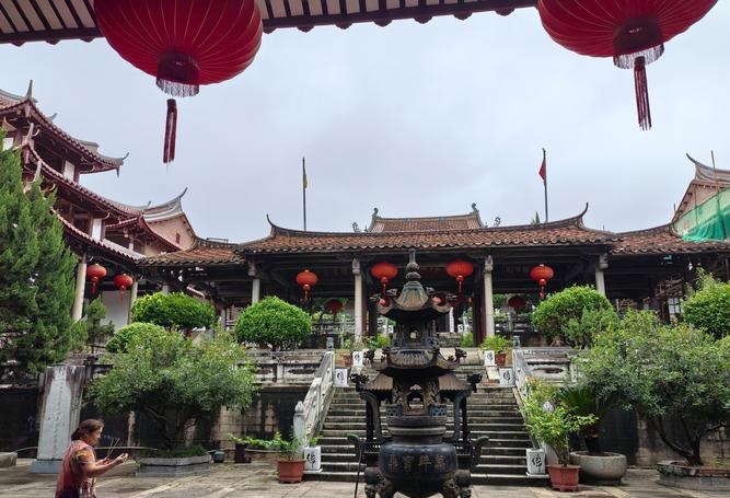 在阴宅青龙上建坟 在阴宅青龙上建坟