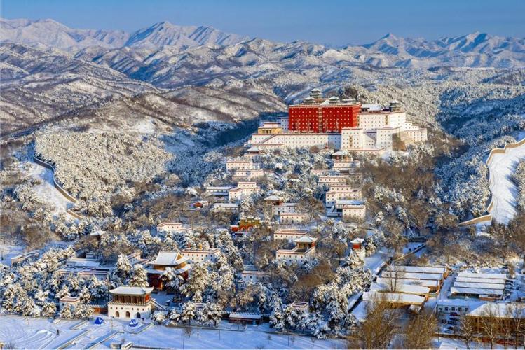 �����Ľ����˳������������� 1984����2025 ��