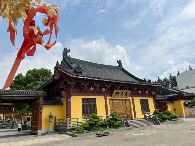 1976年属龙的人2017年运程 1976年属龙的人2017年运程