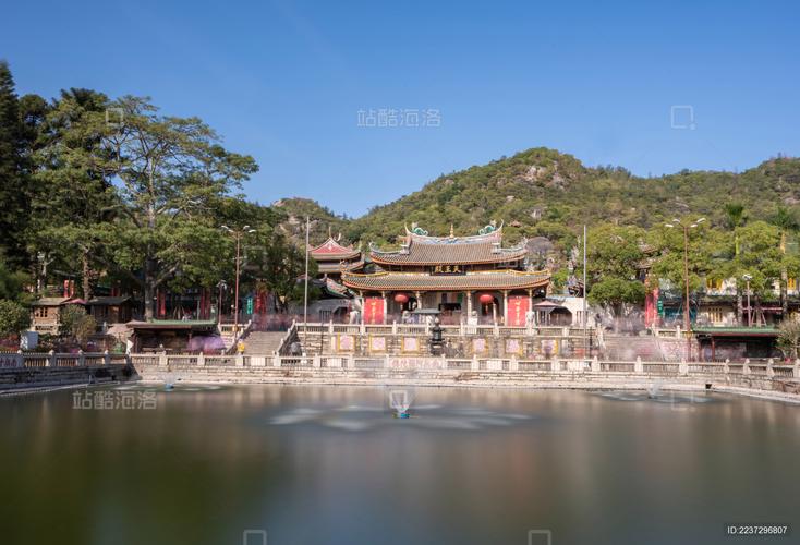 梦中小宝贝的怀抱抱回孩童的瞬间_梦见怀抱小女孩的温馨时刻 梦中小宝贝的怀抱抱回孩童的瞬间_梦见怀抱小女孩的温馨时刻