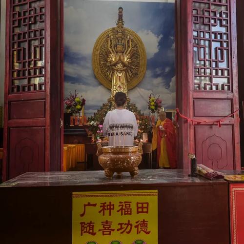 女人遇贵人手相 女人遇贵人手相