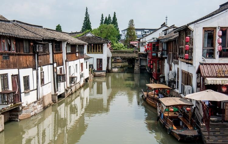 阴宅四周可种花吗 阴宅四周可种花吗