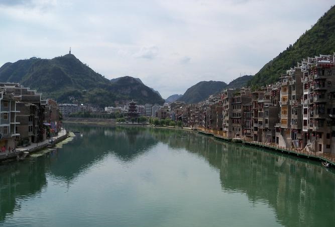 ����Ҹ���ߵ��Ӿ���Ա��