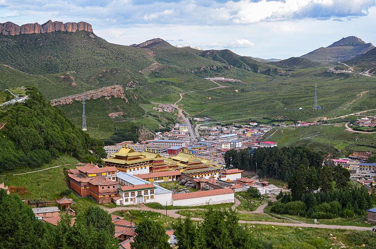 水瓶座下半年爱情运势 水瓶座2025年感情运势 水瓶座下半年爱情运势 水瓶座2025年感情运势