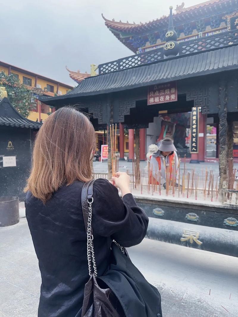 关帝灵签第55签概述_理财习惯是否会影响人缘(关帝灵签第55签概述是否预示财运不佳的理财习惯) 关帝灵签第55签概述_理财习惯是否会影响人缘(关帝灵签第55签概述是否预示财运不佳的理财习惯)