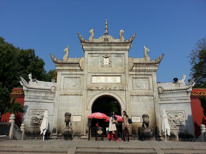 关于桂林民间传说故事 关于桂林民间传说故事