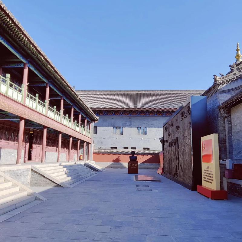 ţ̫ƻӰ(ţ̫ǷӰФƺͽ)