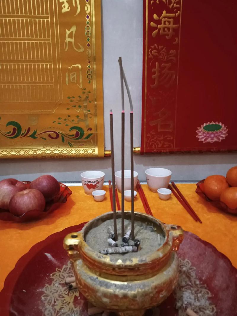 格格要出嫁(格格要出嫁红莲豪格亲热视频) 格格要出嫁(格格要出嫁红莲豪格亲热视频)