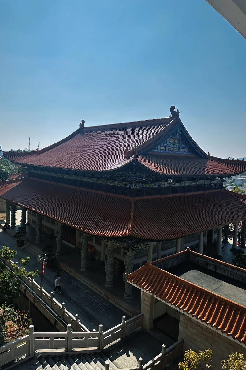 圆脸形适合什么样的发型?圆脸形什么发型好看 圆脸形适合什么样的发型?圆脸形什么发型好看