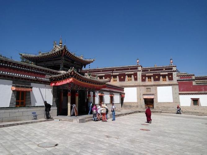 属鼠的兔年运势怎么样 属鼠的兔年运势怎么样