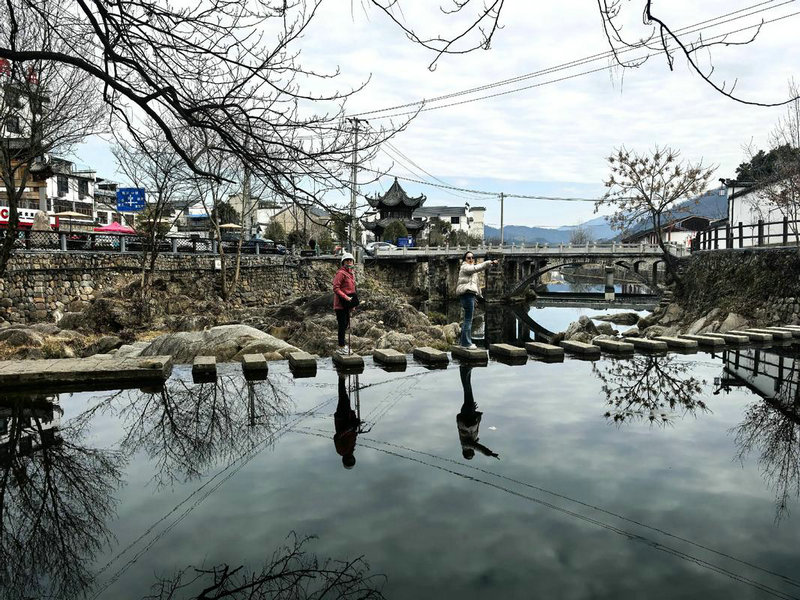 阴宅八运亥山巳向 阴宅八运亥山巳向