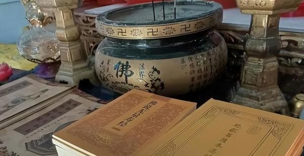 �����񶯷�ˮ����