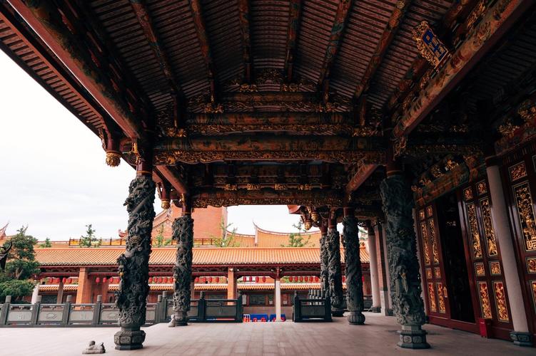 属狗人2025年的运势及运程 生肖狗一生的财运贵 属狗人2025年的运势及运程 生肖狗一生的财运贵