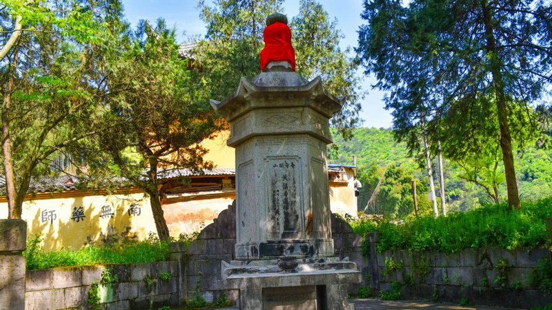 属羊水瓶座女生性格91 属羊水瓶座女生性格91