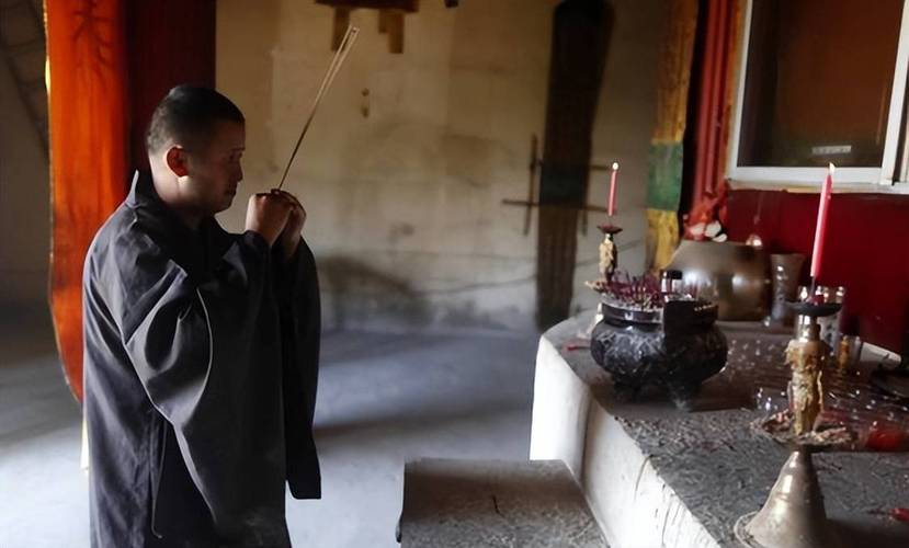 �׾���ô��(�׾�����˭��һ����)