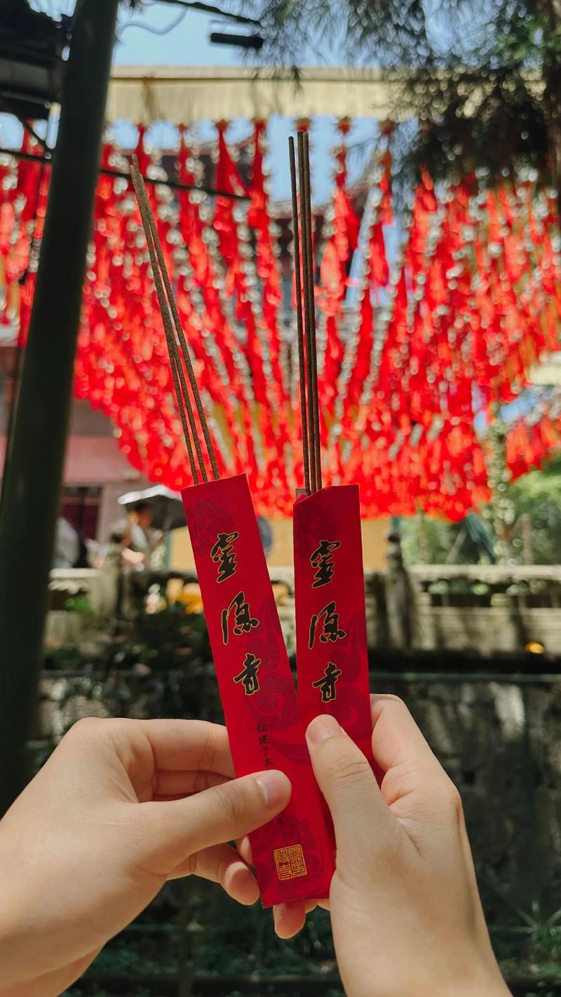 ����լ��������д����